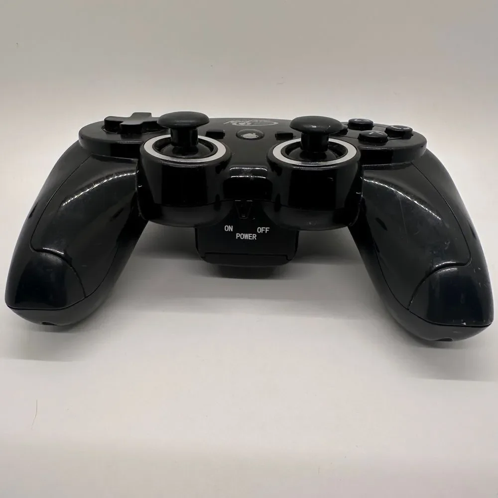 MadCatz Game Controller Wireless Pad Battery‎ PoweredBlack Dual Analog Sticks